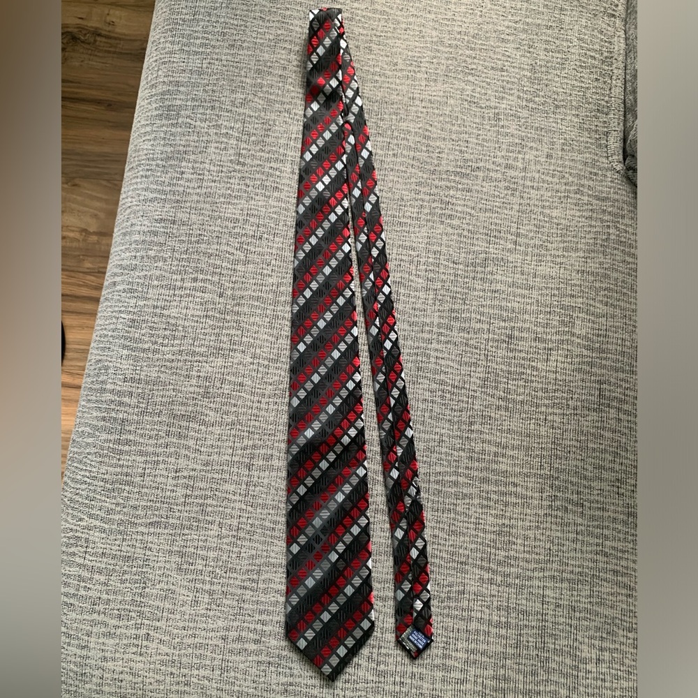 Red, Black, and Silver Pattern Neck Tie